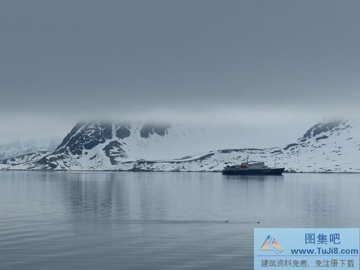 雪景度假ppt背景圖片下載
